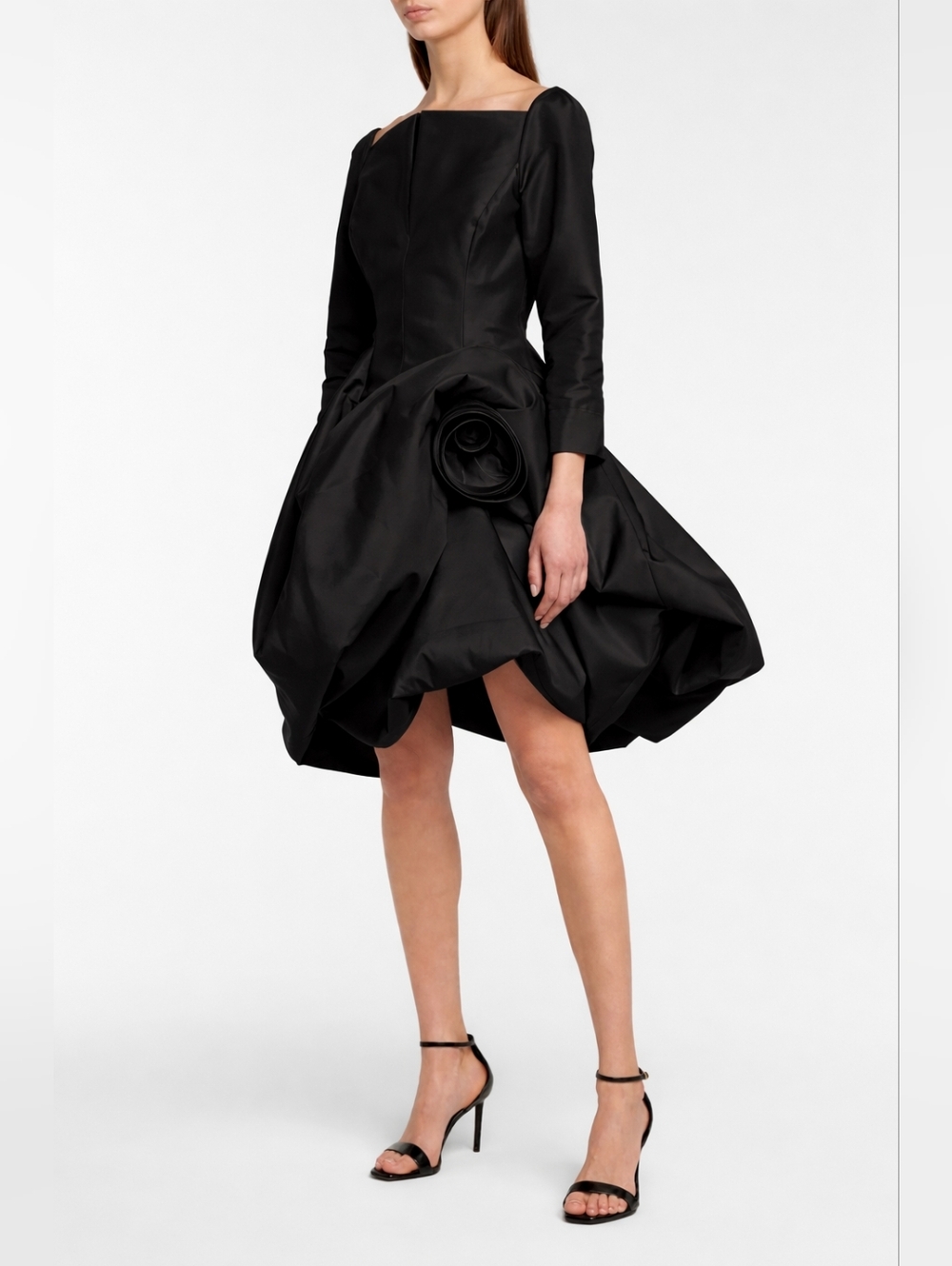 $4,800 OSCAR DE LA RENTA BLACK SILK BLACK LINED VOLUMIN ROSE RUNWAY DRESS US 8 - Picture 2 of 16